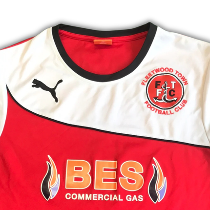 Fleetwood Town 2014/15 Home Shirt (Very Good) - Size M