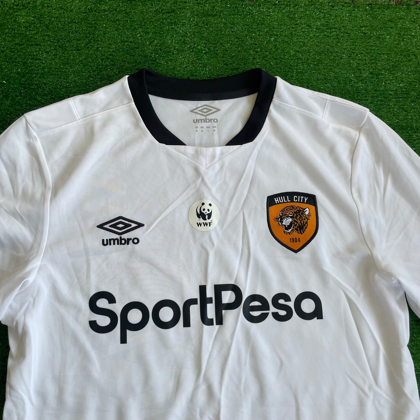 Hull City 2019/20 Away Shirt (Excellent) - Size M