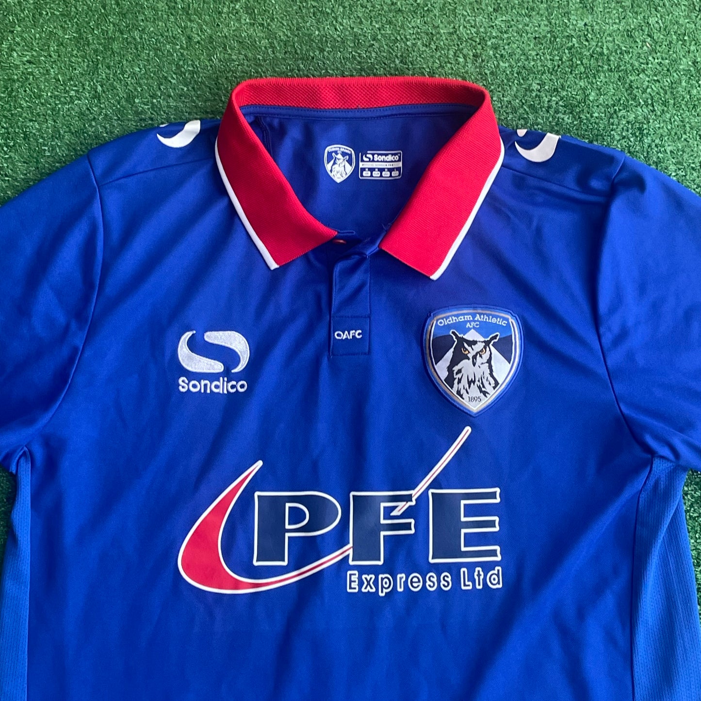 Oldham Athletic 2015/16 Home Shirt (Excellent) - Size M