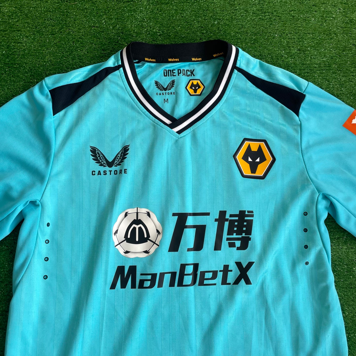 Wolverhampton Wanderers 2021/22 Goalkeeper Shirt (Excellent) - Size M