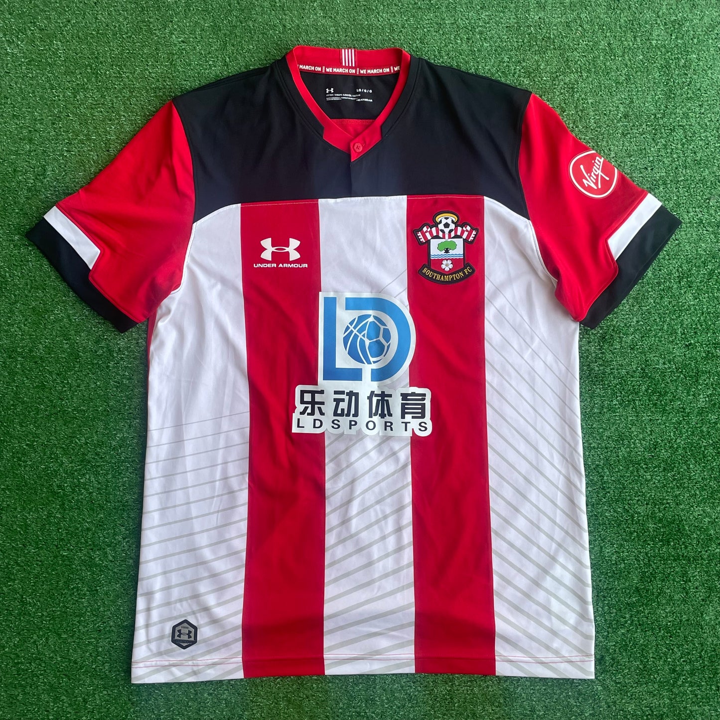 Southampton FC 2019/20 Home Shirt (Excellent) - Size L